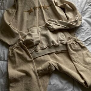 LONELY GHOST Beige Star Set